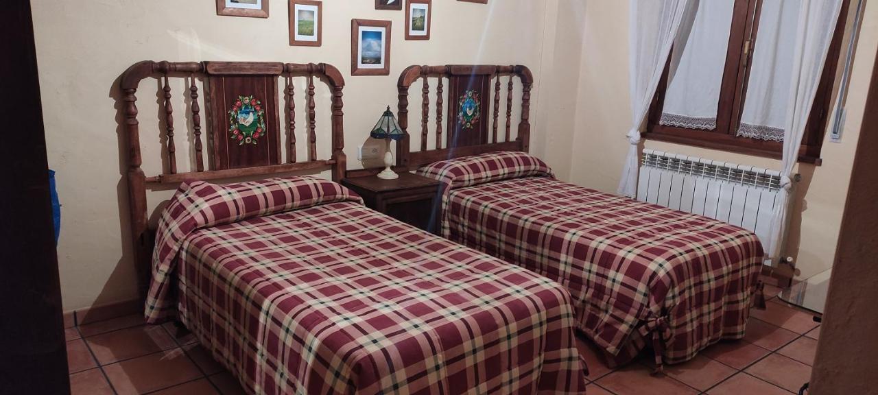 Casa Rural El Callejo Hinojosa de Duero المظهر الخارجي الصورة